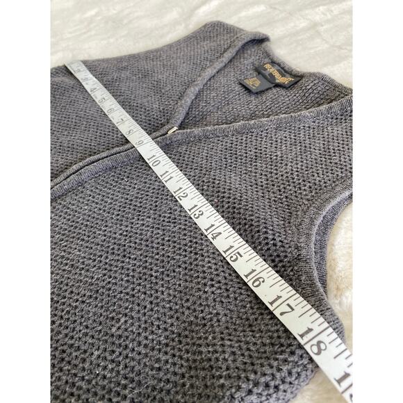 Requirements Petite Woman’s V-Neck Grey Knit Zipper Front Sweater Vest Sz PM - Picture 4 of 8